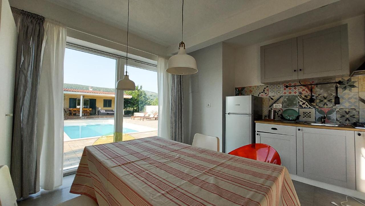 Villa Legacy Krusvar Kültér fotó